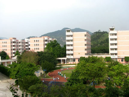 教學樓遠觀圖