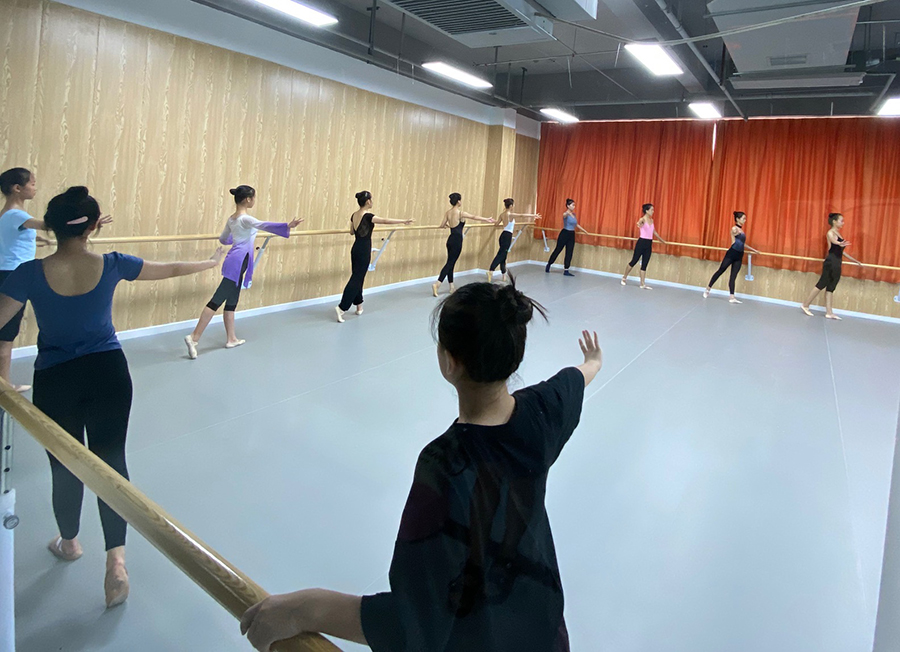 學員熱身現場