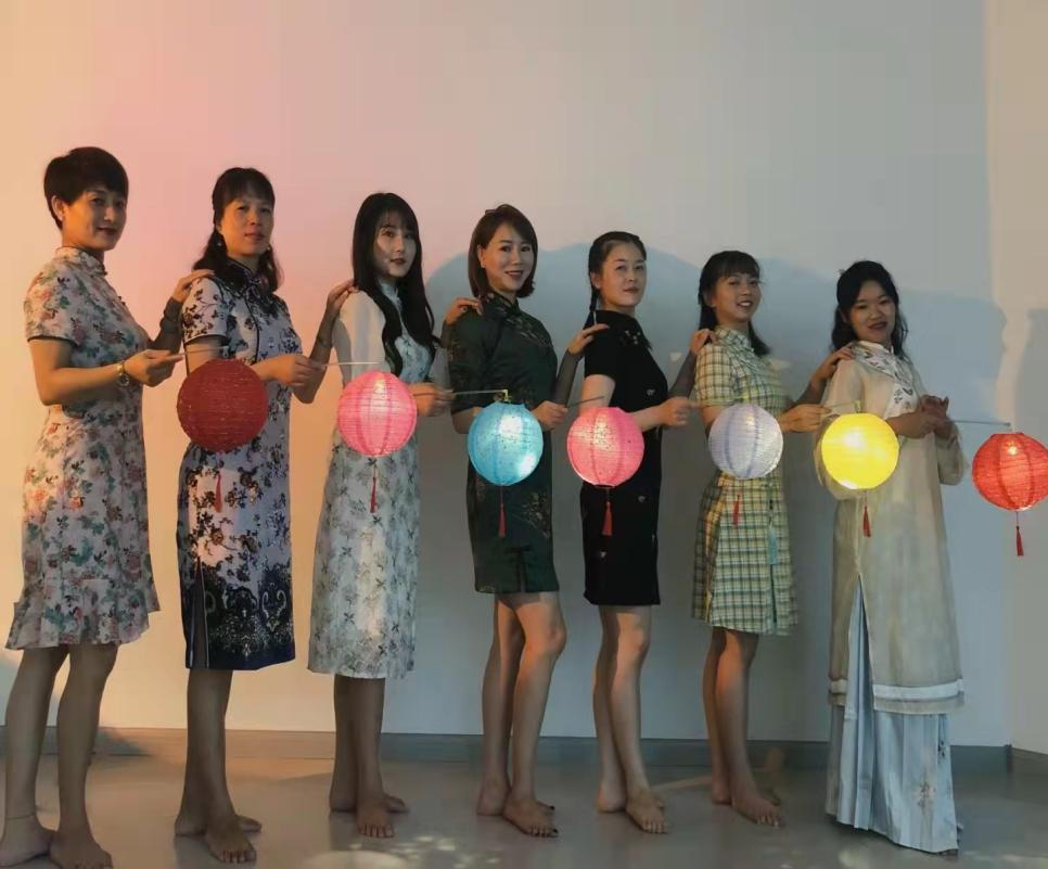 校園日?；顒?dòng)
