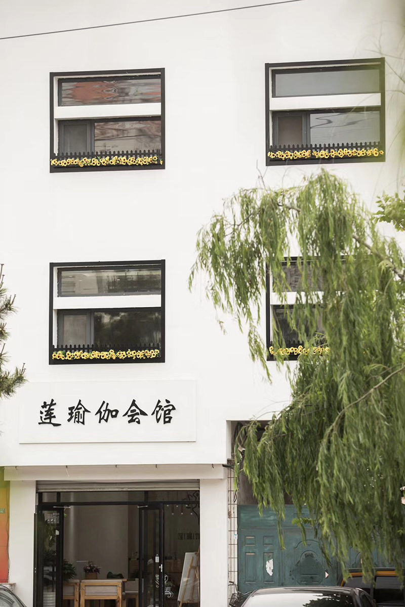 學(xué)校門頭