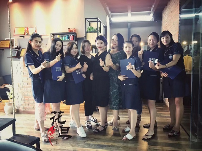 學員