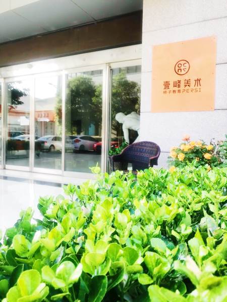 學(xué)校門頭