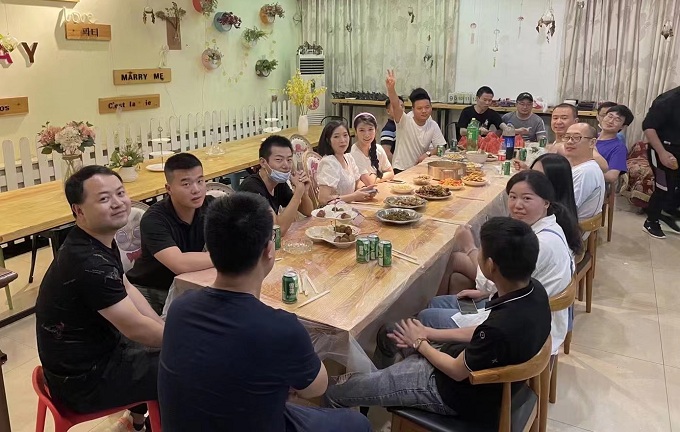 學(xué)員聚餐