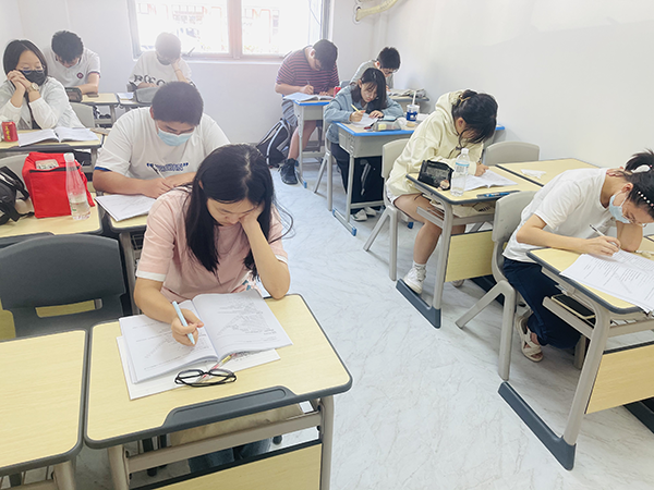 學(xué)習(xí)現(xiàn)場(chǎng)