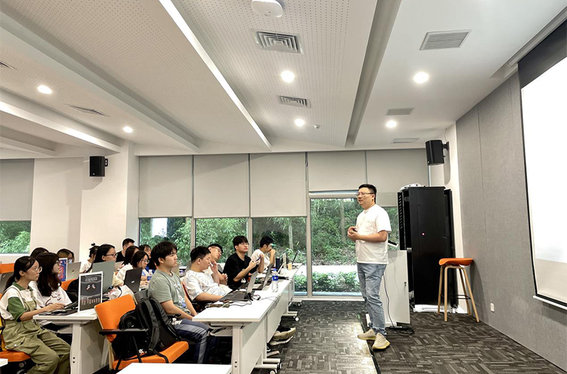 授課現(xiàn)場