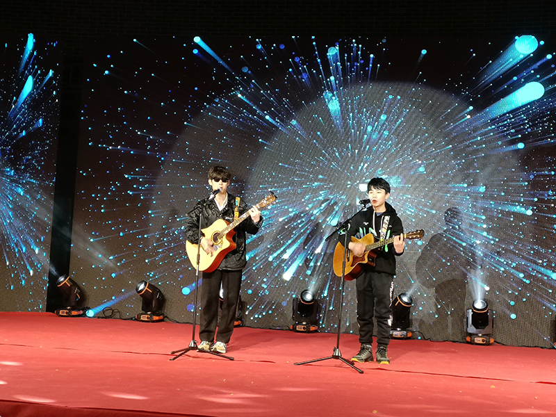 學生表演
