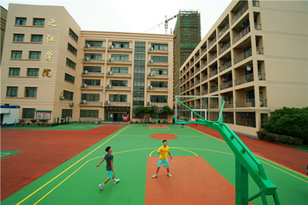 籃球場(chǎng)