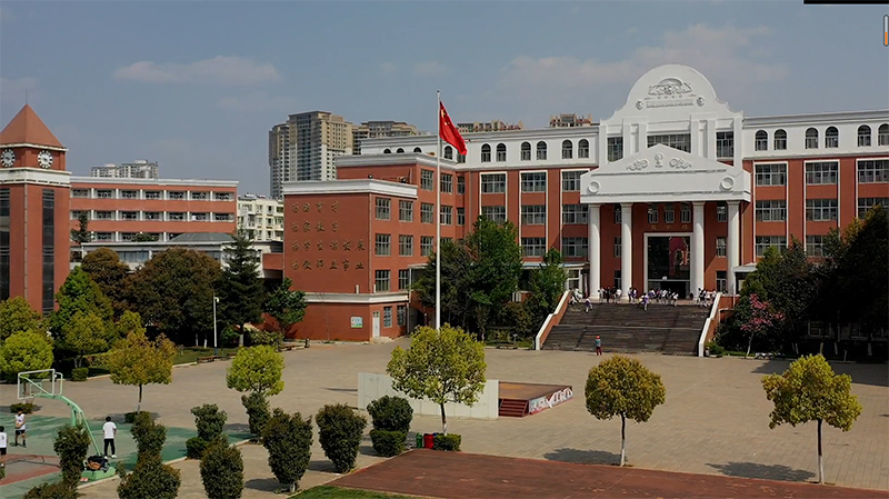 學(xué)校操場