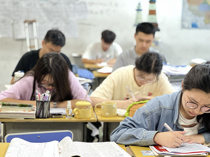 學(xué)習(xí)現(xiàn)場(chǎng)