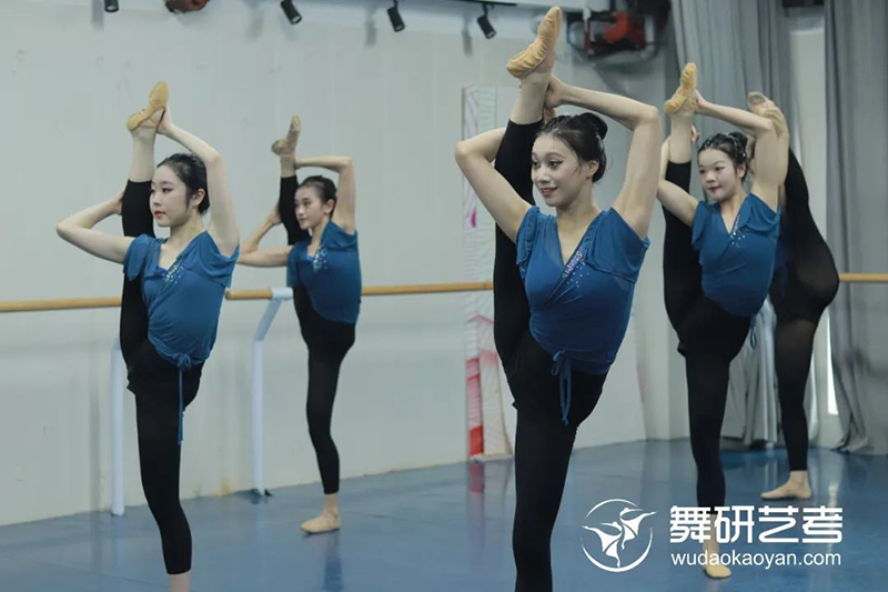 訓(xùn)練場(chǎng)景