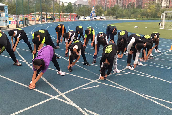 拉伸